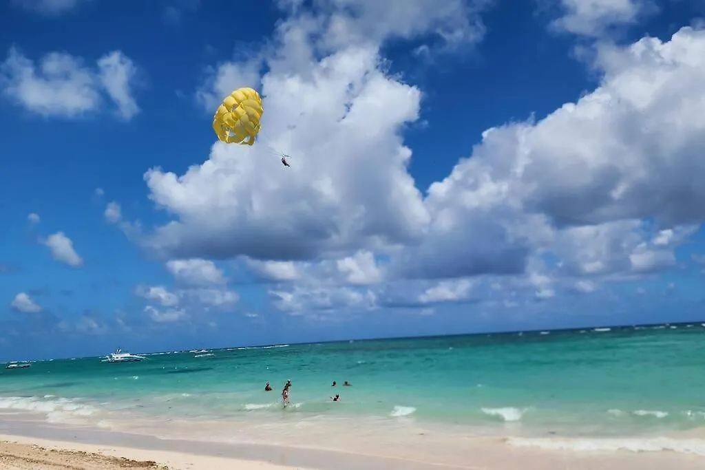 !!!New !!!Charming 2-2 Penthouse 2- 3 Min Walking To Bavaro Beach, El Cortecito- Solo A 2- 3 Min Caminando De La Playa 蓬塔卡纳 公寓